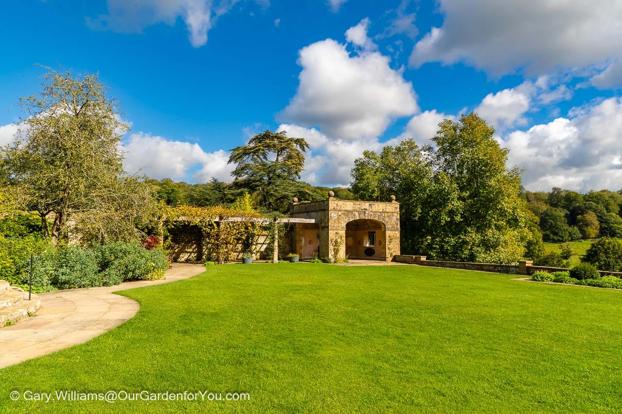 The stone Marlborough Pavilion set at the edge of the lawns at Chartwell